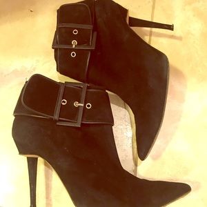 Authentic Manolo Blahnik Ankle Boots